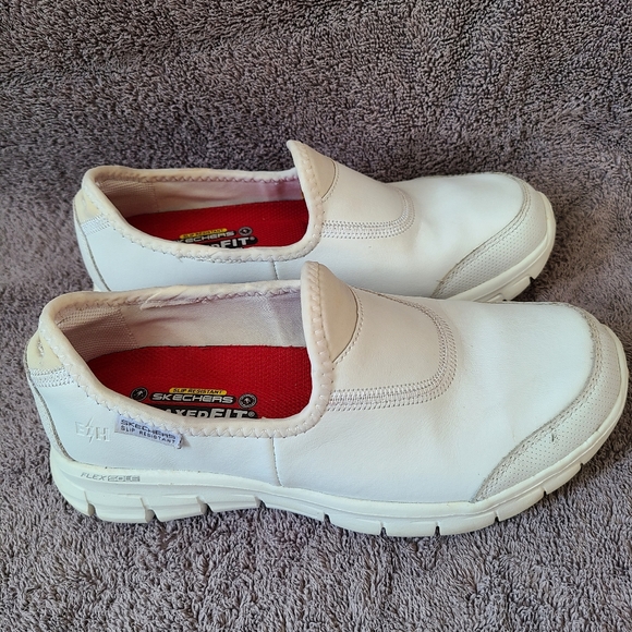 Skechers Relaxed Fit Memory Foam Slip Resistant Slip On Nurse Work Sneakers 5 - Picture 2 of 15